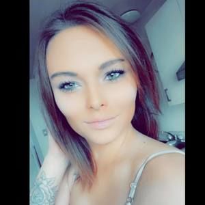 Meet your Posher, Holly